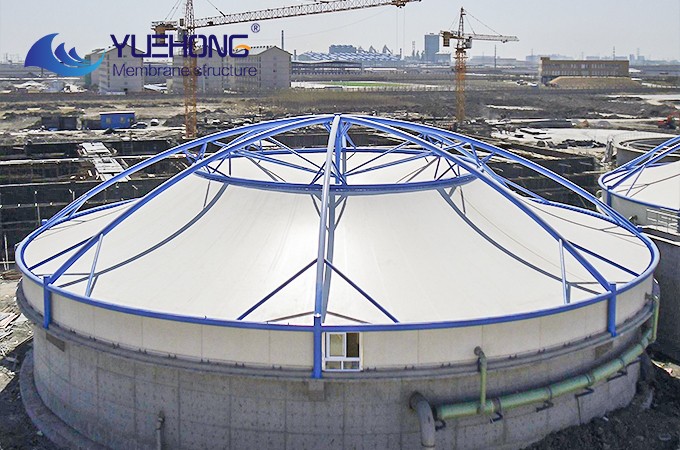 Sewage tank membrane structure